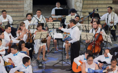 Jugando a la música