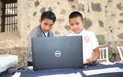 Los niños en un mundo de redes sociales