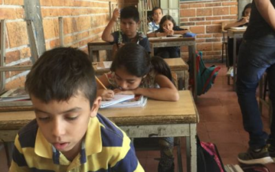 Primero el niño, segundo el estudiante.